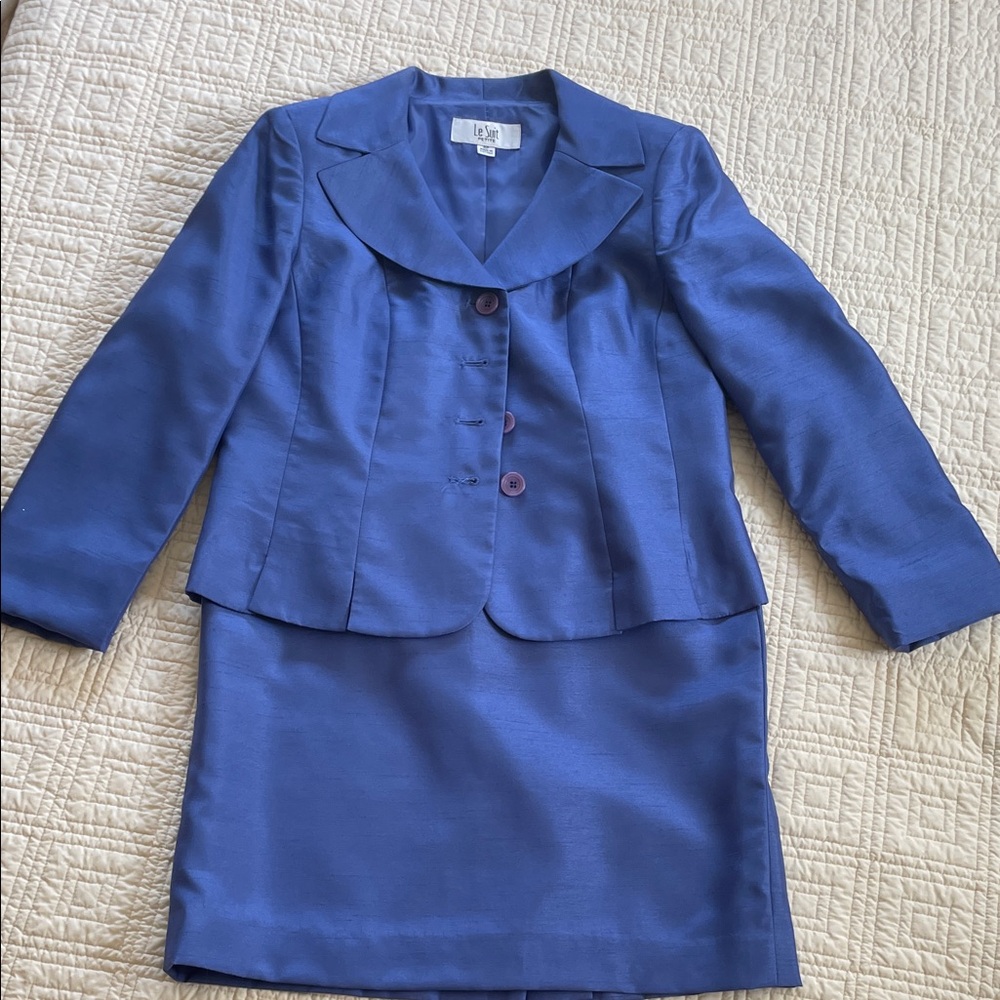 Lee Women's Royal Blue Two-Piece Suit Jacket and Skirt